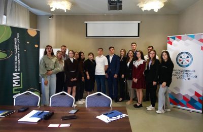 Представитель Маслянинского района принял участие в заседании Молодежного парламента Новосибирской области