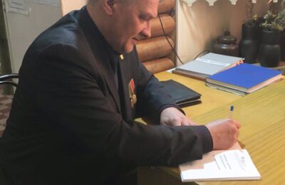 В нашем музее побывал историк и исследователь пограничных войск