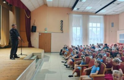 Начальник Госавтоинспекции провёл беседу с учащимися ДШИ