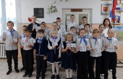 10 ноября в Никоновской школе во время линейки состоялось торжественное вручение знаков отличия «ГТО»